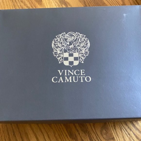 Vince Camuto Korlettan Booties - Picture 3 of 15